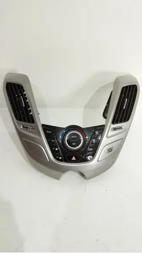 Moldura Central Painel Hyundai Veloster 2012 2013 Original