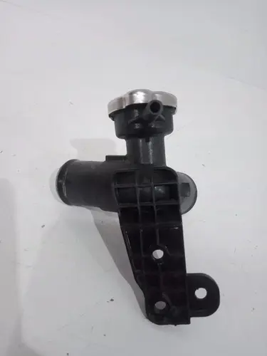 Flange Tampa Radiador Hyundai Veloster 2011 2012 Original