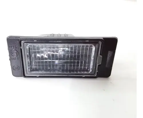Luz Placa Traseira Gm Tracker 2021 2022 2023 2024 Original