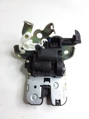 Fechadura Tampa Traseira Audi A3 Sedan 2013 2014 4h0827505a