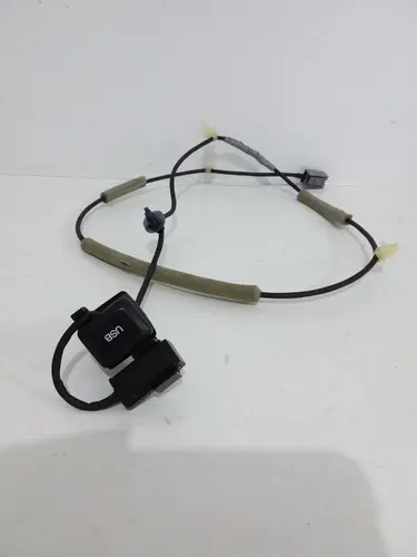 Tomada Cabo Usb Console Honda Civic 2014 2015 2016 Original