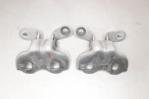 Dobradiça Porta Traseira Direita GM Onix 2013 2014 2015 16