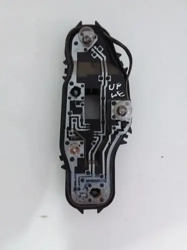Soquete Circuito Elétrico Esquerdo Vw Up 2013 14 15 16 17 18