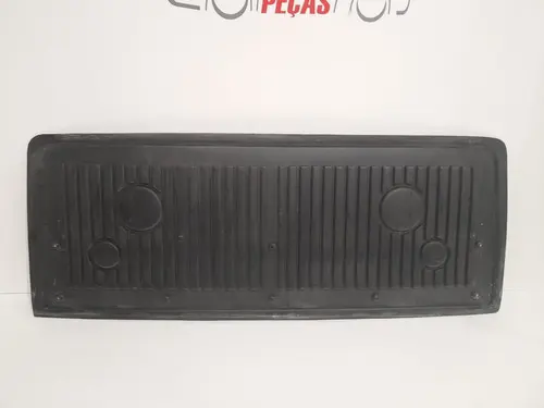 Forro Da Tampa Traseira Vw Amarok 12/15 Usado
