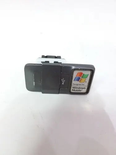 Entrada Porta Tomada Usb Fiat 500 Sport 2010 2011 735493636