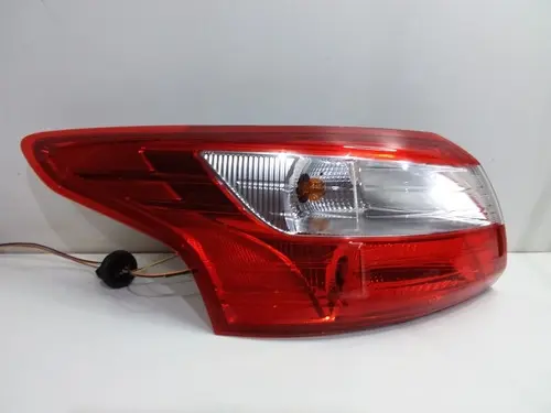 Lanterna Ford Focus Sedan 13 15 Esquerda Bm5113405ch Detalhe