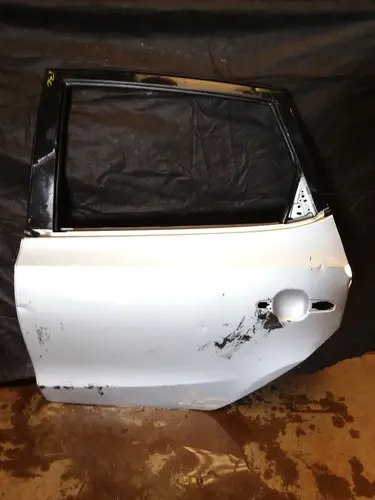 Porta Traseira Esquerda Hyundai I30 Original Detalhes.