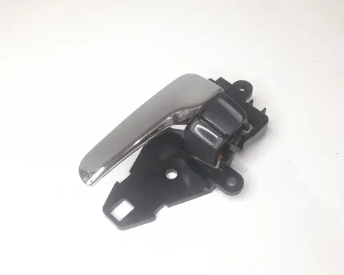 Maçaneta Interna Dianteira Esquerda Mitsubishi Lancer Gt 12