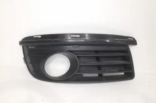 Moldura Grade Milha Direita Vw Jetta 07 08 09 10 1ko853666