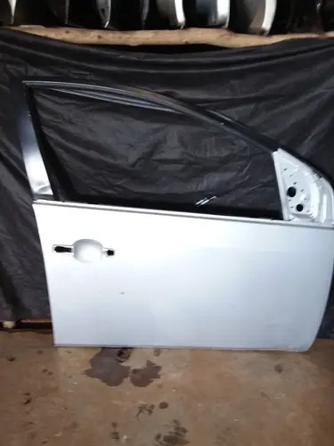 Porta Dianteira Direita Nissan Sentra 2007 A 2012 Original.