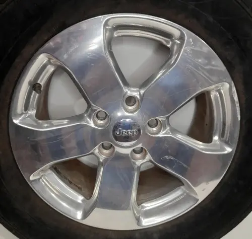 1 Roda Liga Leve Jeep Grand Cherokee 12/15 Aro 18 Detalhe