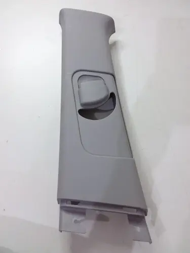 Moldura Superior Coluna Esquerda Hyundai I30 Cw 2011 2012