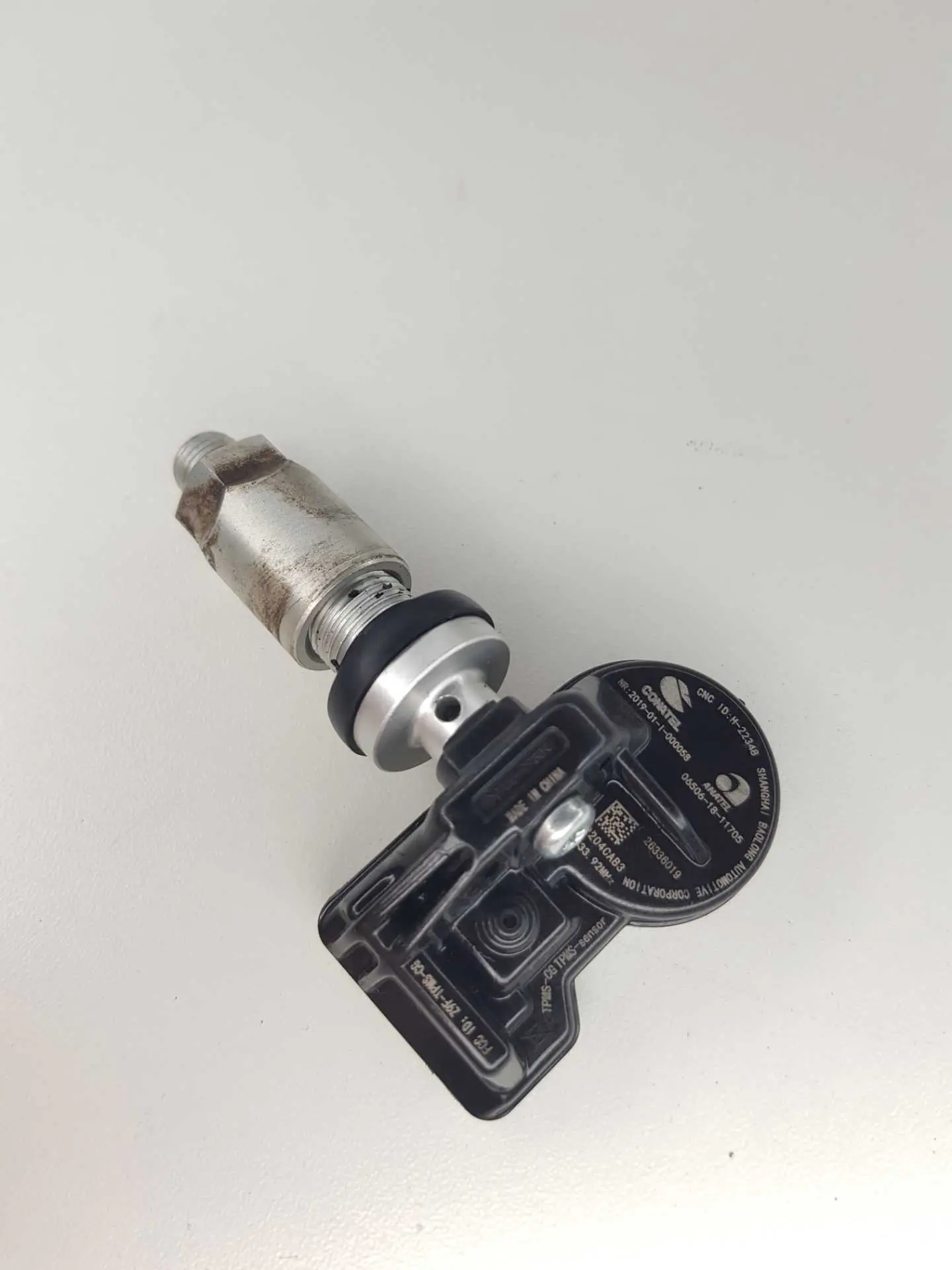 SENSOR TPMS PRESSÃO PNEU TRACKER E ONIX 2021 2022 2023 2024