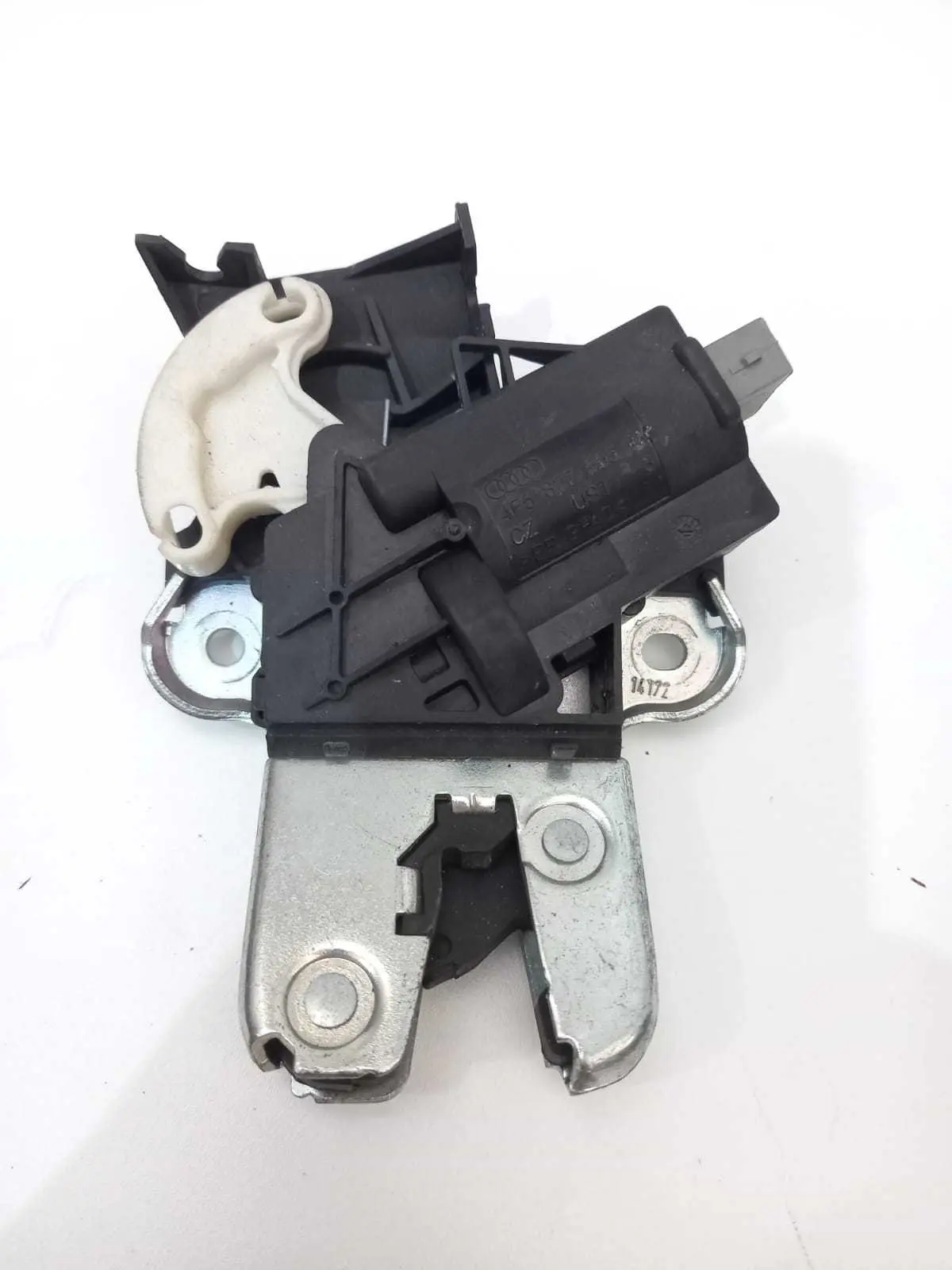 Fechadura Tampa Traseira Vw Passat Sedan 07 A 10 4f5827505