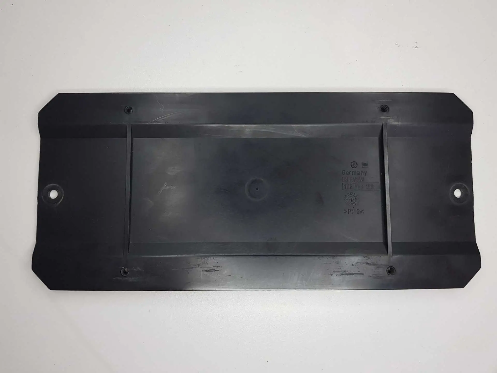 suporte placa da tampa traseira jetta 2015 2016 2017