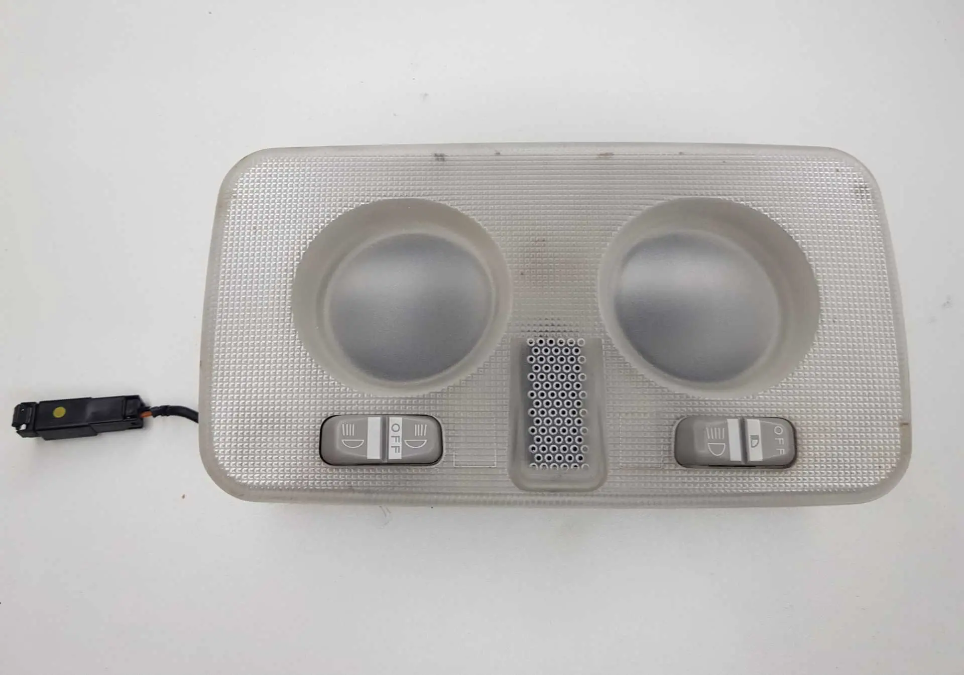 LUZ DE TETO CORTESIA FIAT PUNTO 2012 2013 2014 2015