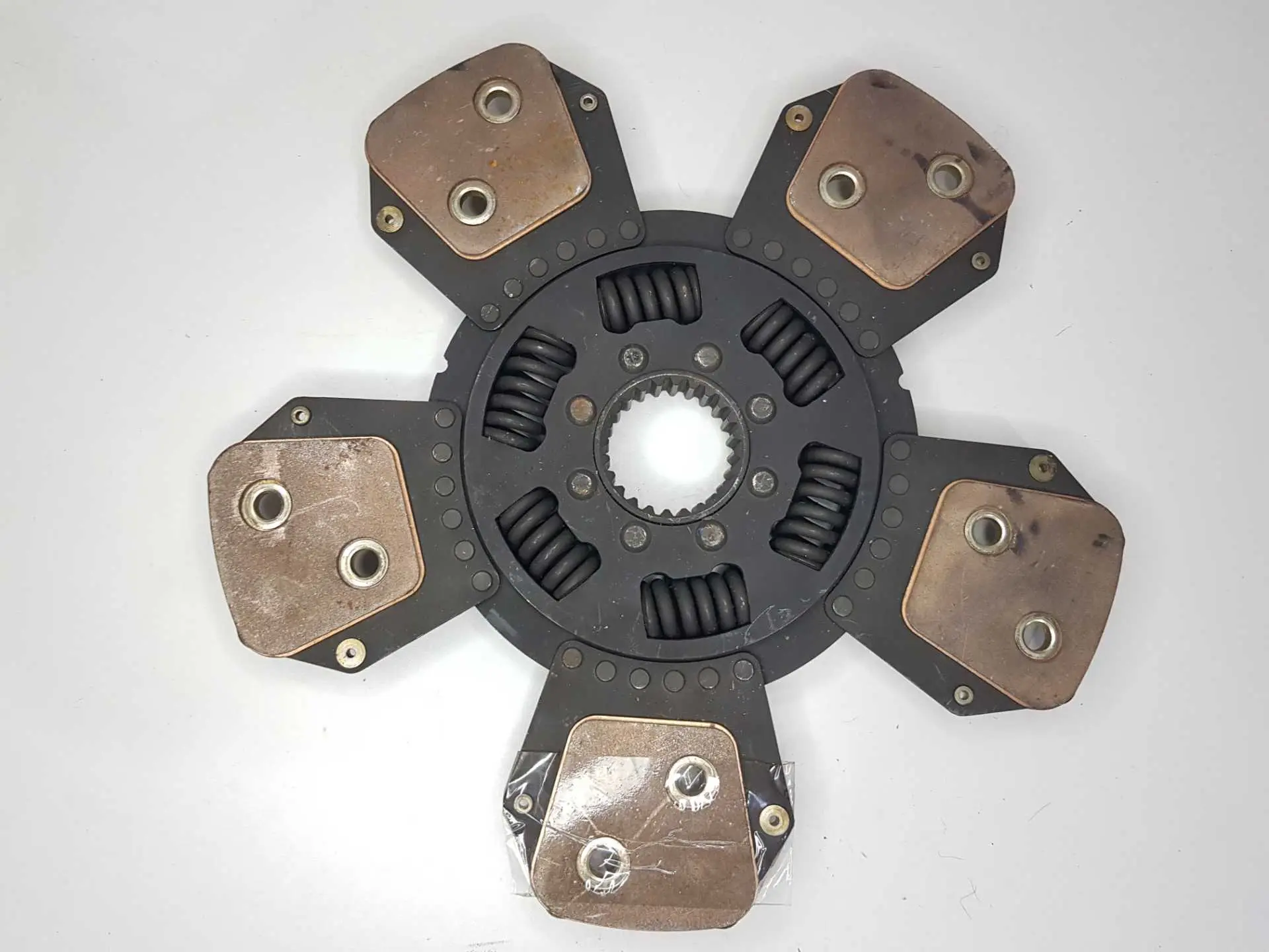 Disco Embreagem Massey Ferguson 7150 / 7170 / 7180 - Remanu