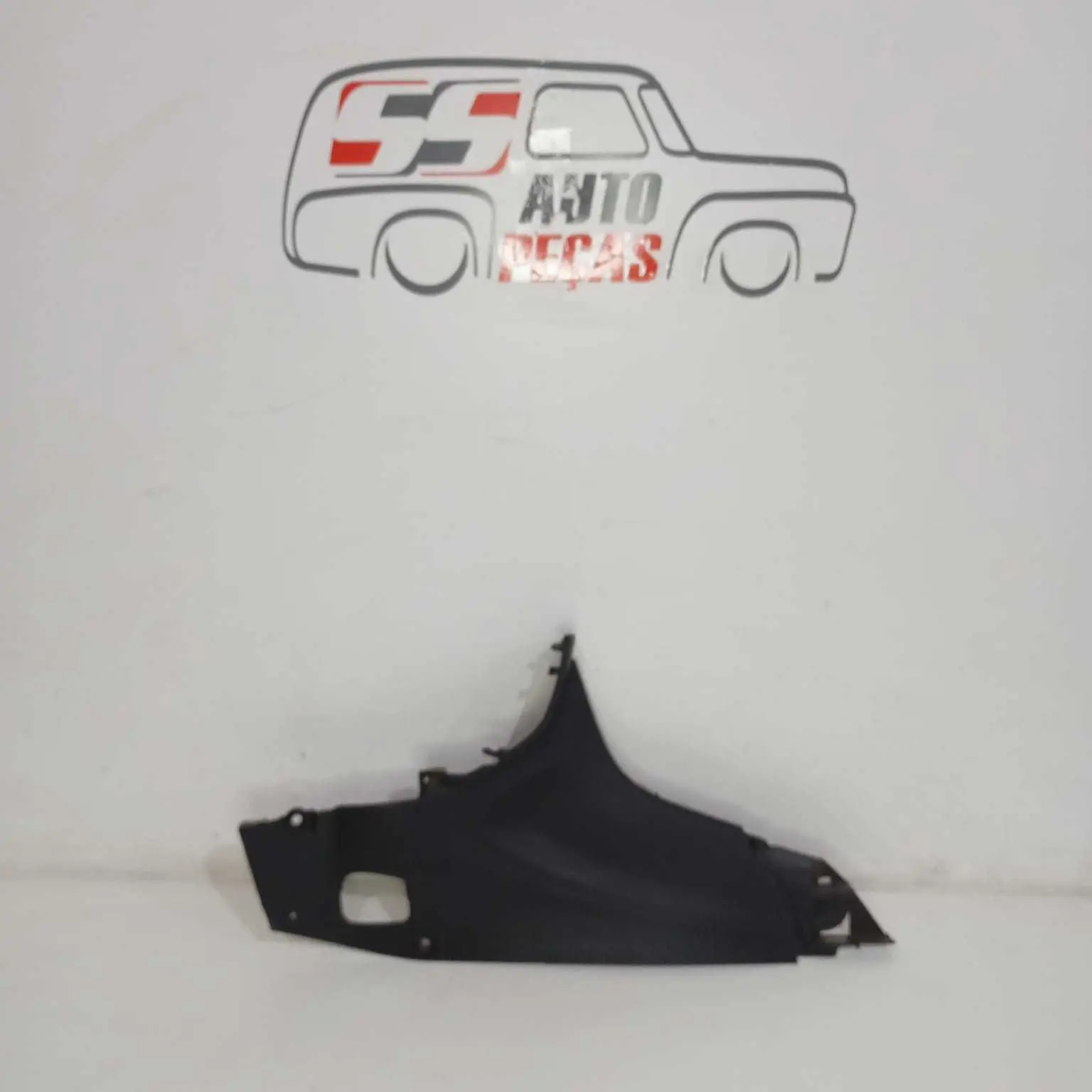 Acabamento Console Central Esquerdo Fiat Bravo 2012 Detalhe