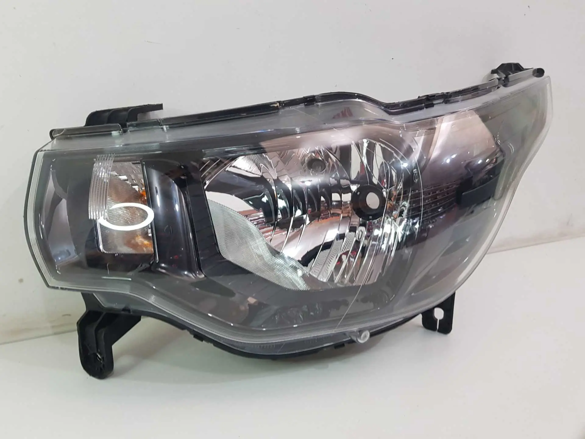 FAROL ESQUERDO FIAT MOBI 2016 2017 A 2022 2023 2024 ORIGINAL
