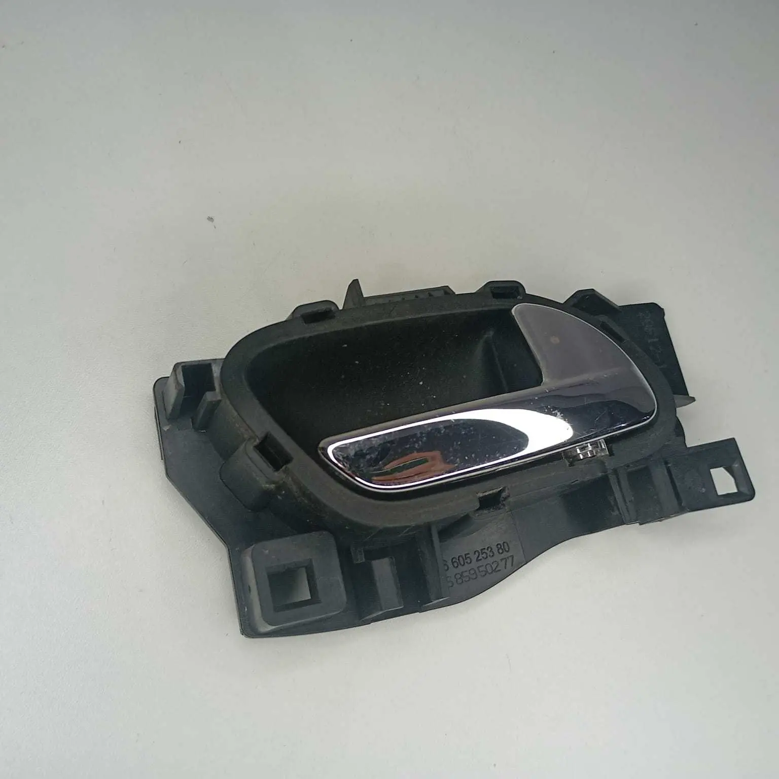 Maçaneta Interna Traseira Direita Peugeot 308 408 2012 2016