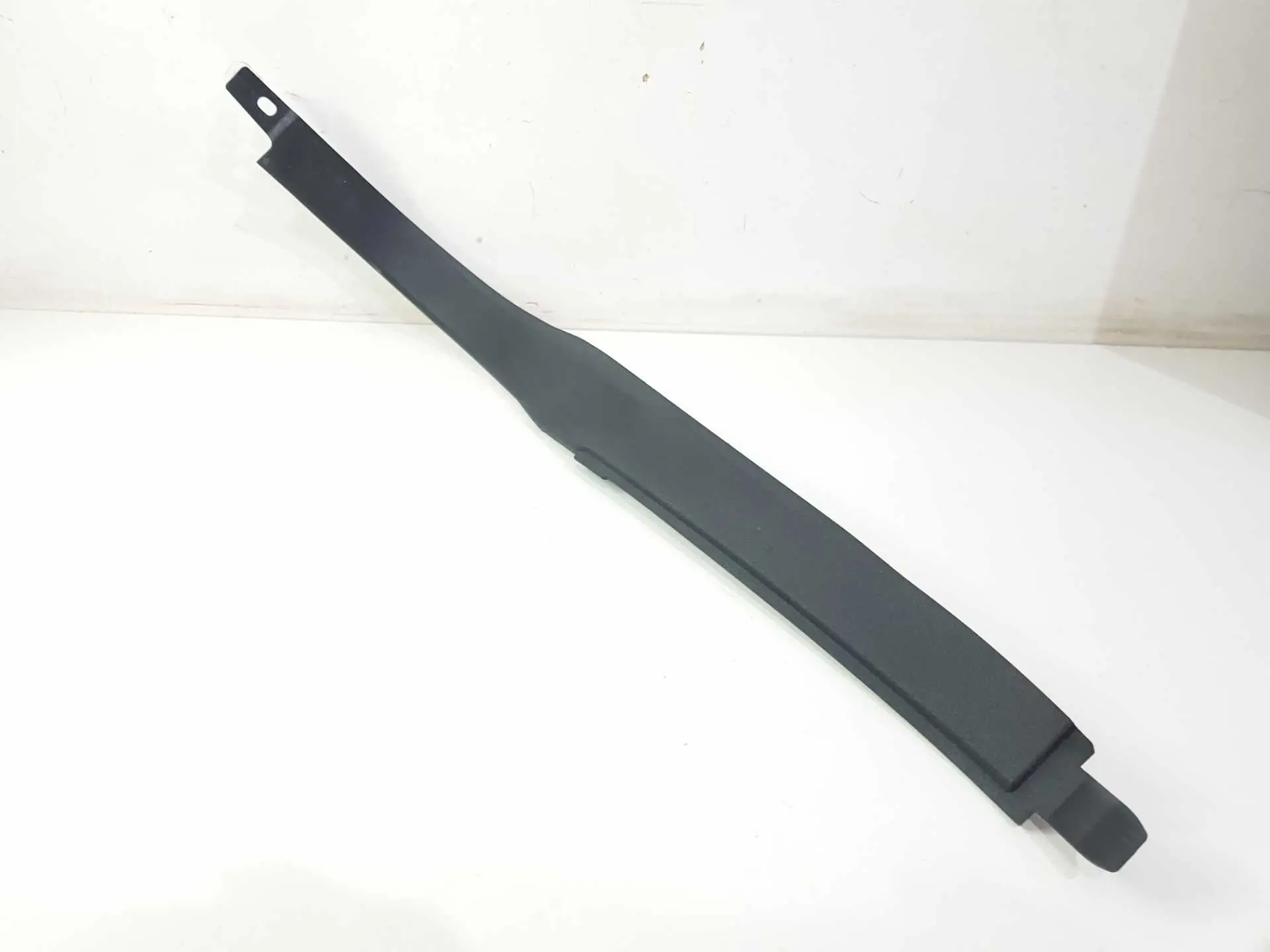MOLDURA SOLEIRA DIANTEIRA ESQUERDA VOLVO XC60 T5 2012 A 2017