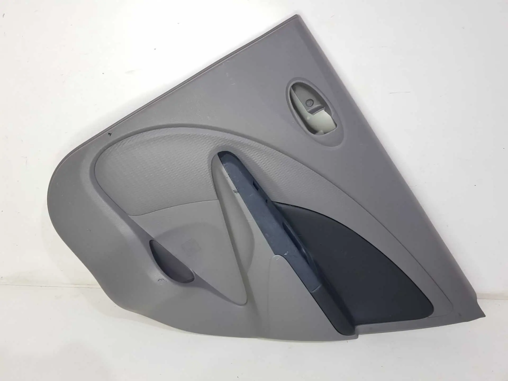 FORRO PORTA TRASEIRO DIREITO TOYOTA ETIOS 2013 A 2016