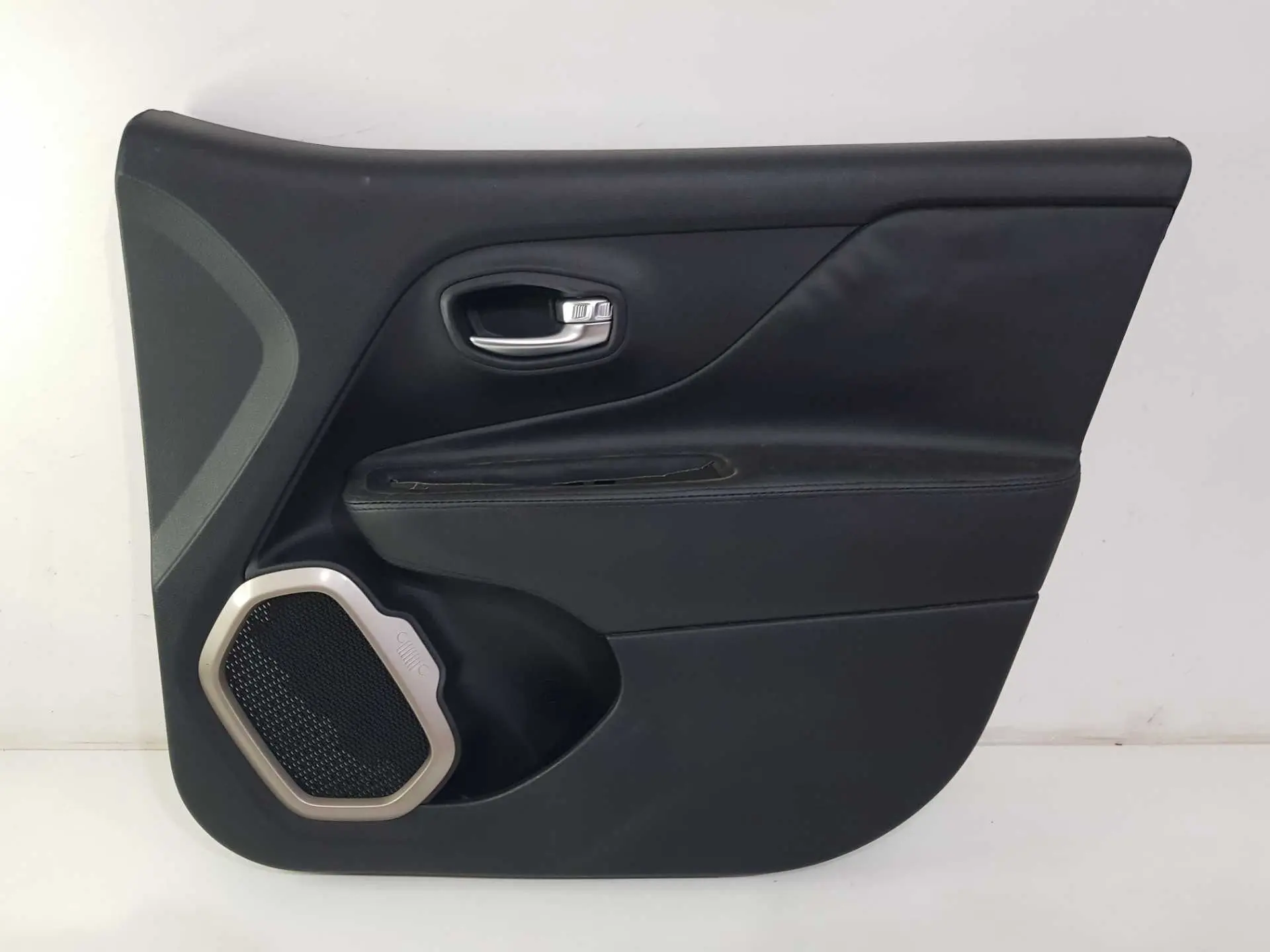 FORRO PORTA DIANTEIRO DIREITO JEEP RENEGADE 2016 A 2020