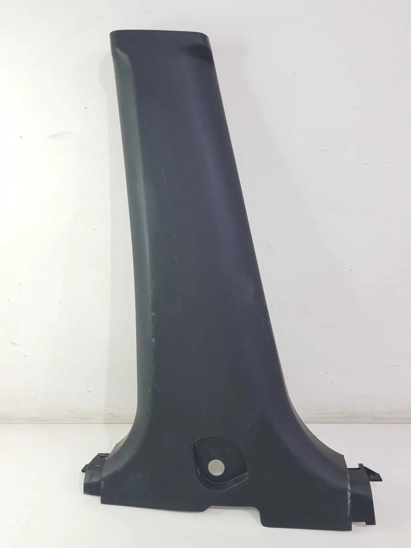 MOLDURA COLUNA CENTRAL ESQUERDA SPORTAGE 2008 A 2012