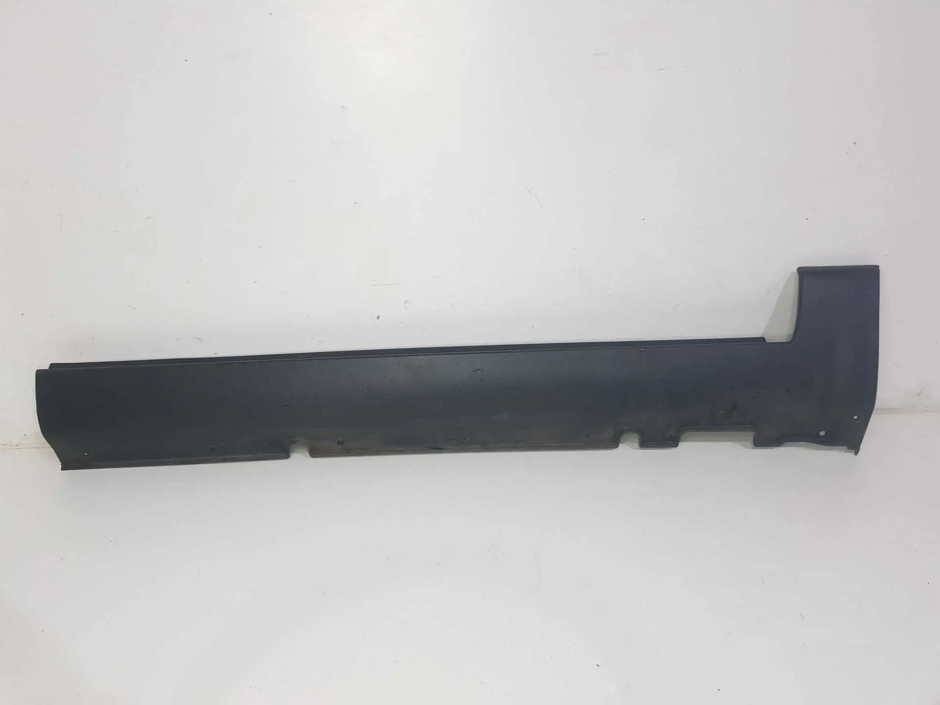 SPOILER LATERAL DIREITO KIA SPORTAGE 2008 A 2012