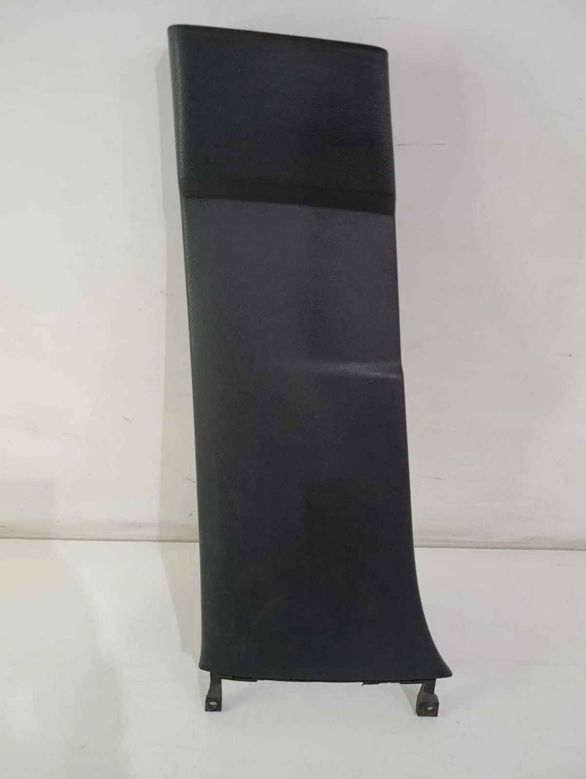 Moldura Inferior Coluna Central Polo 03 04 05 06 6q4867297