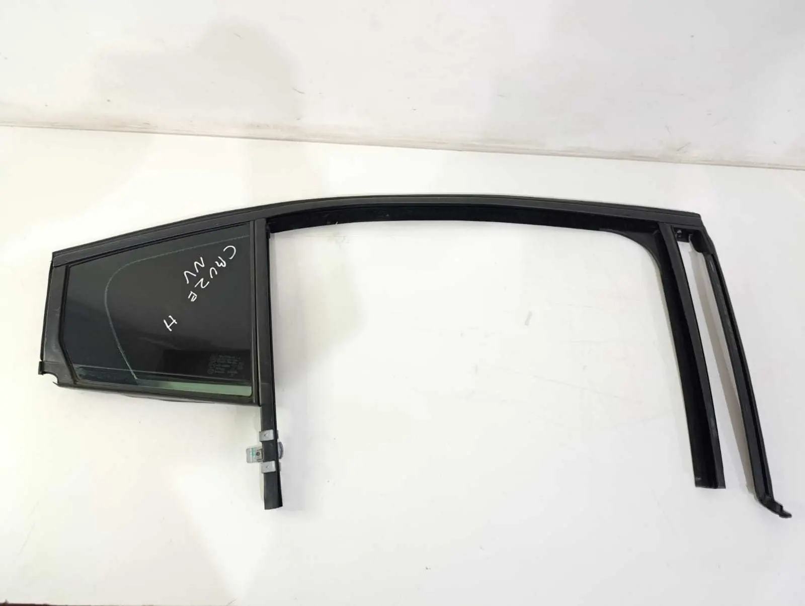 Canaleta Vidro Fixo Porta Traseira Direita Cruze Hatch 17 18