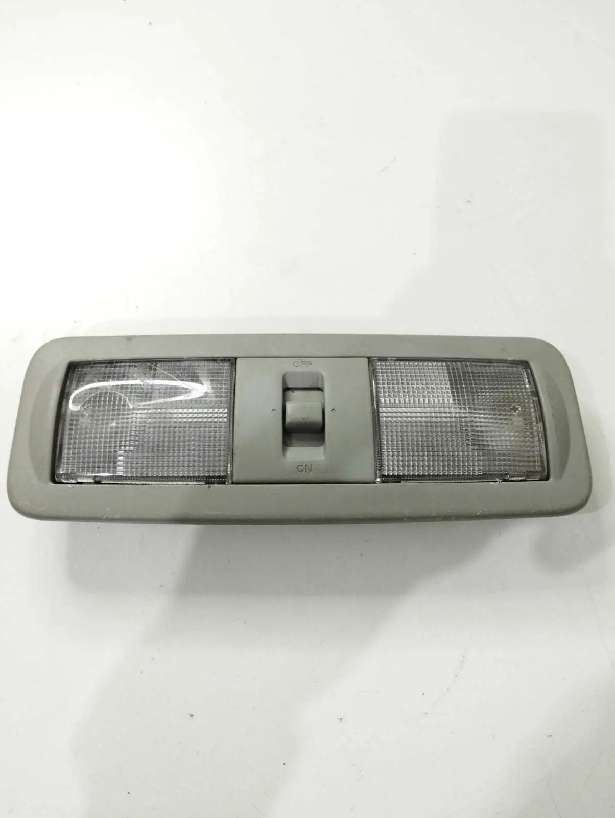 Luz Teto Cortesia Nissan Frontier 2008 A 2014 Original