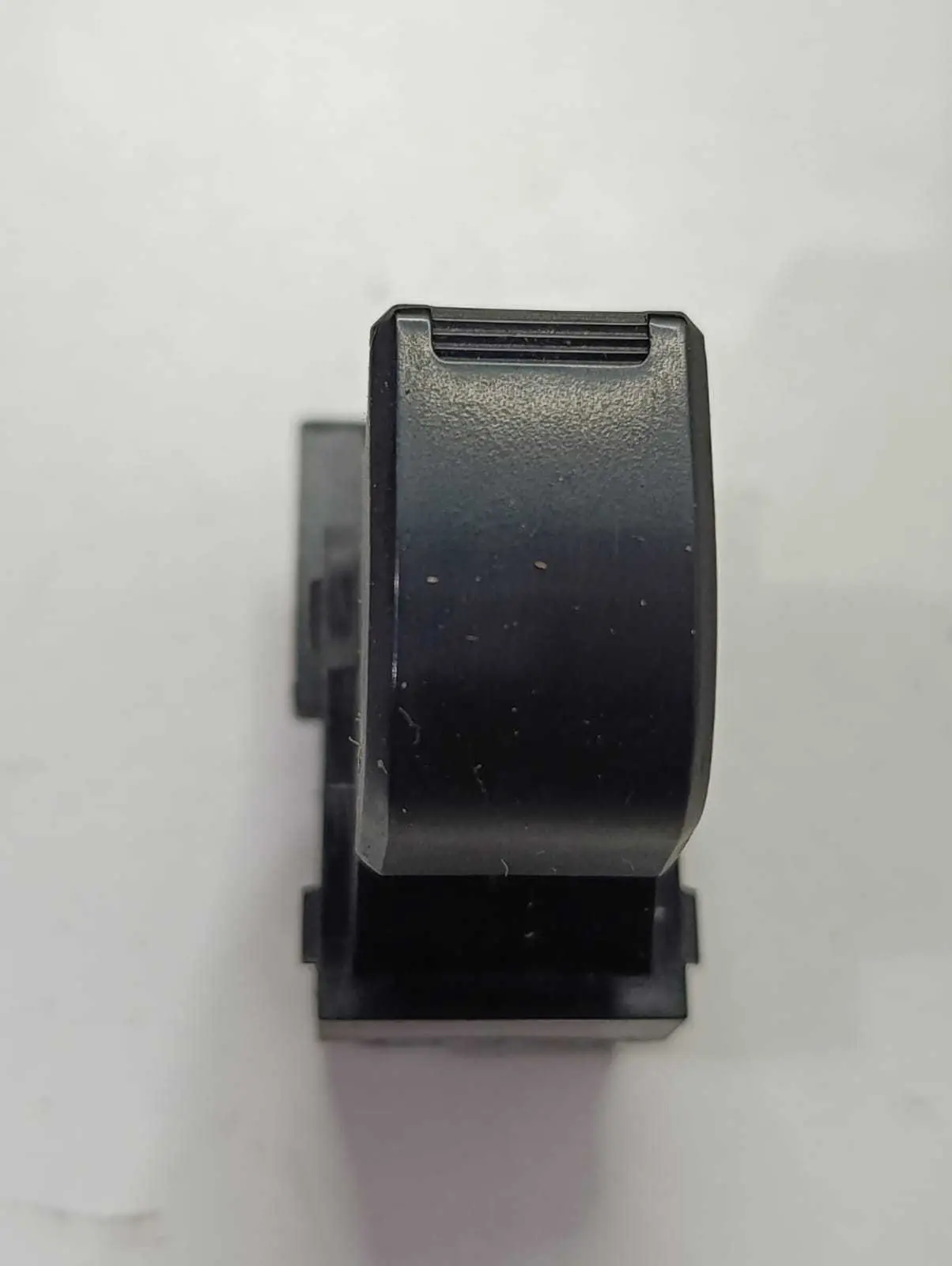 Botão Vidro Elétrico Dianteiro Direito Chery Celer 2014 2015