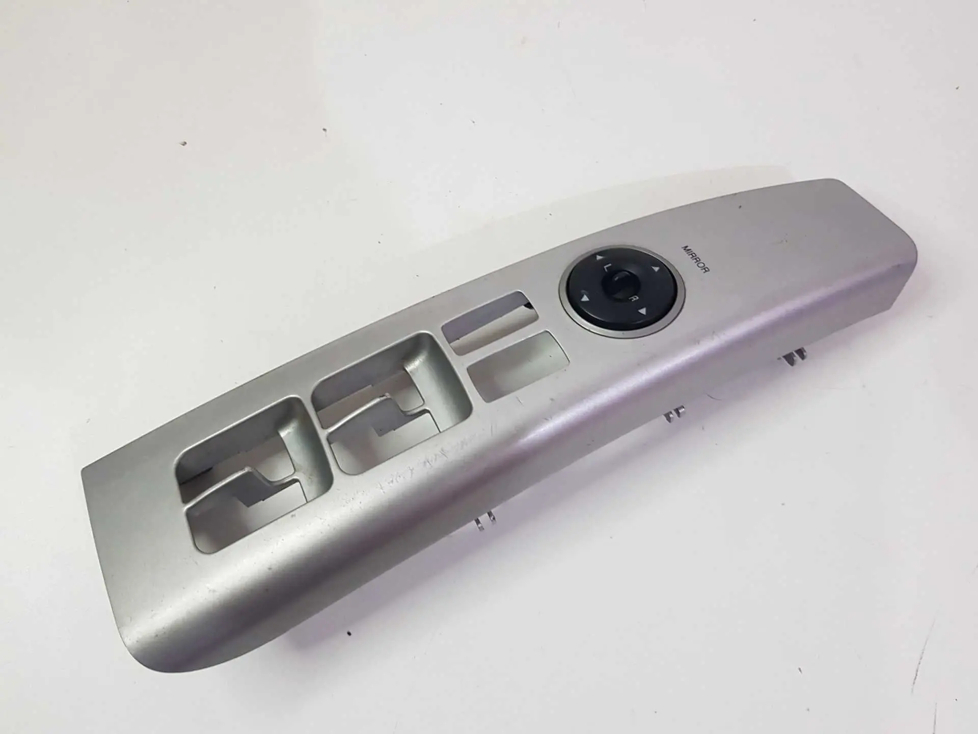 Moldura Botão Vidro Hyundai Santa Fé 2007 A 2012