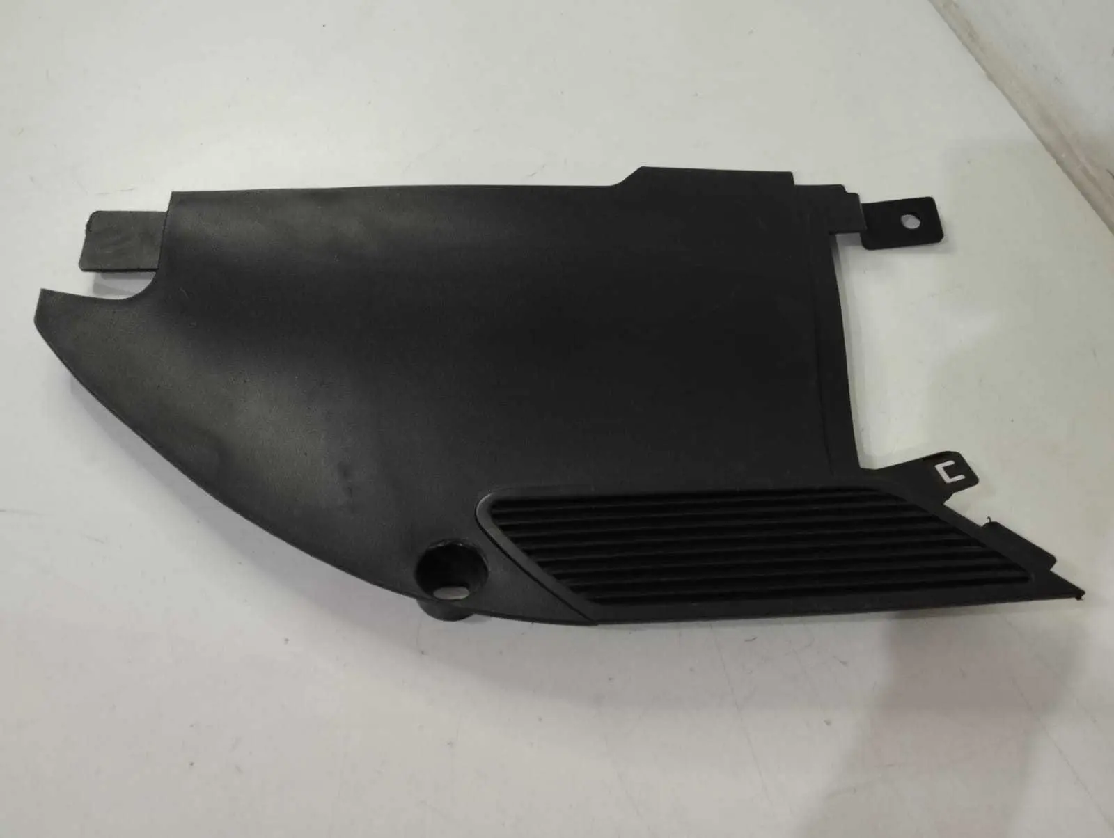 Acabamento Esquerdo Console Fiat Punto 2013 2014 2015 2016
