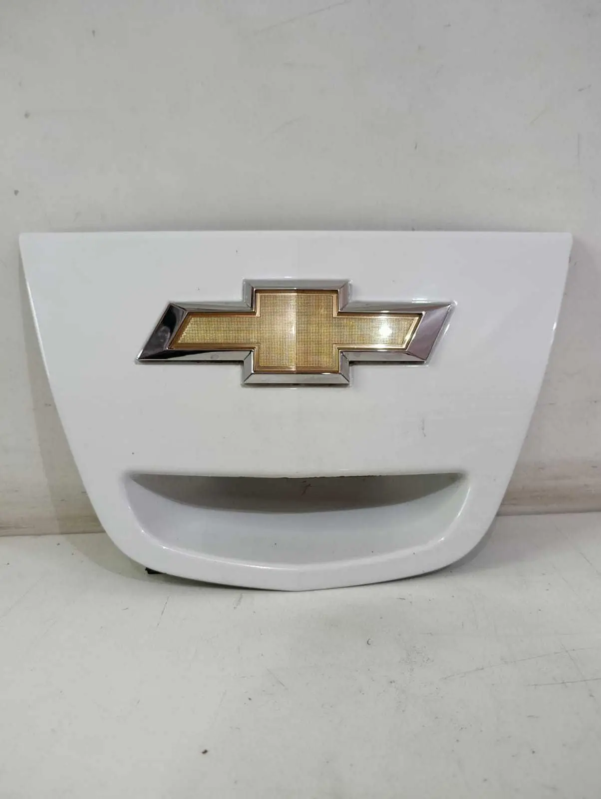 Moldura Maçaneta Puxador Tampa Traseira Gm Spin 13 2014 2015