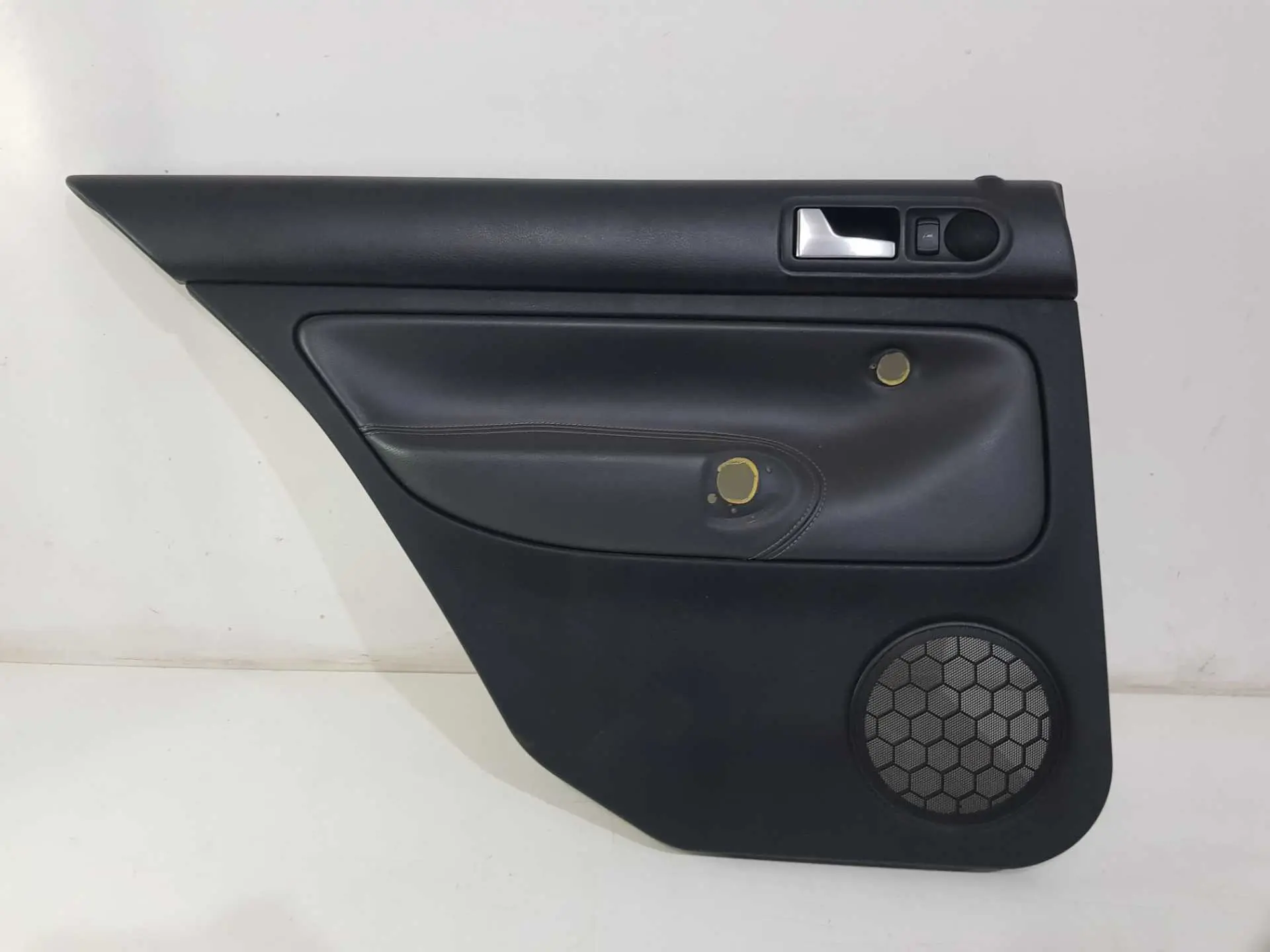 FORRO PORTA TRASEIRO ESQUERDO GOLF SPORTLINE GT 2008 A 2014