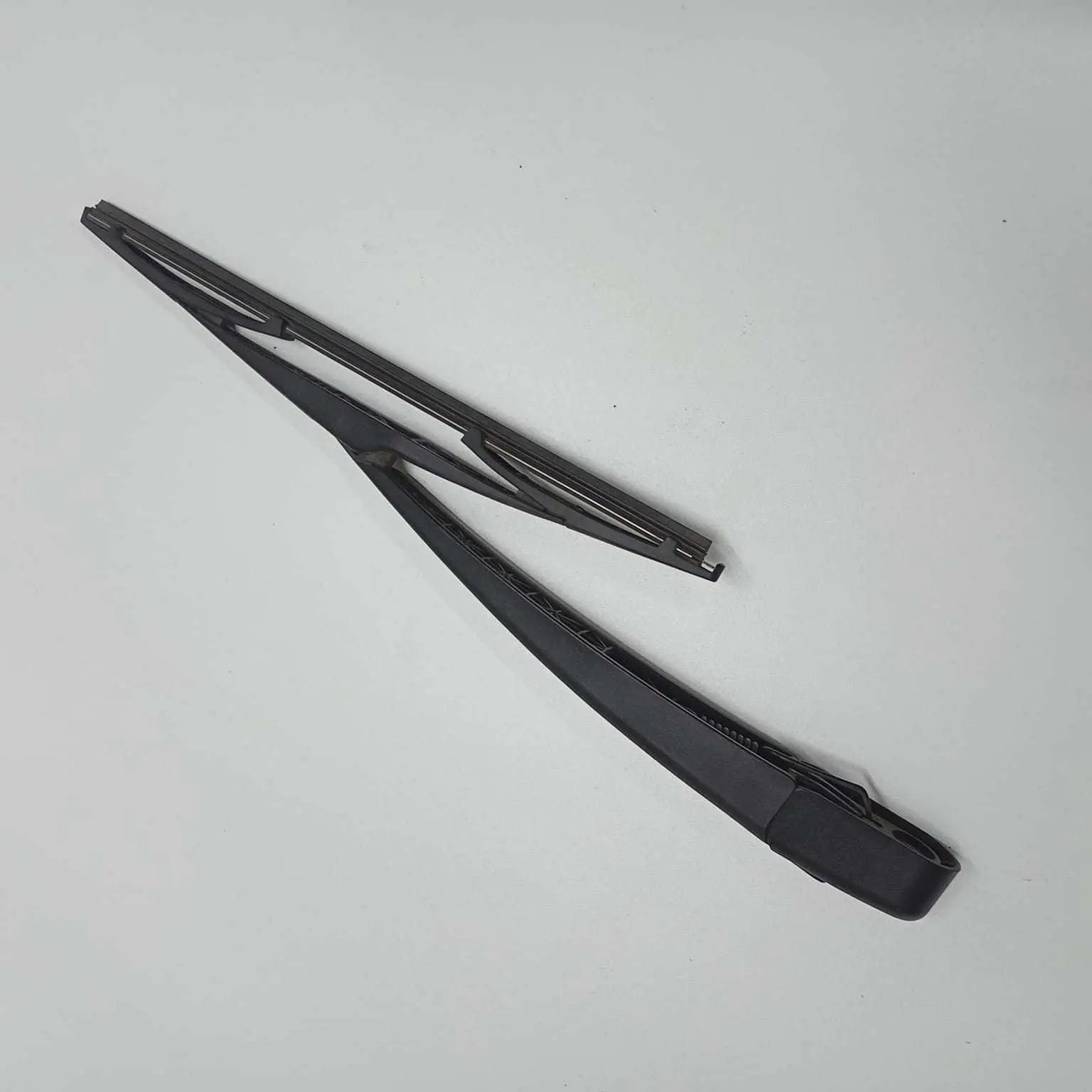 Braço Limpador Traseiro Hyundai I30 Cw 2009 2010 2011 Origin
