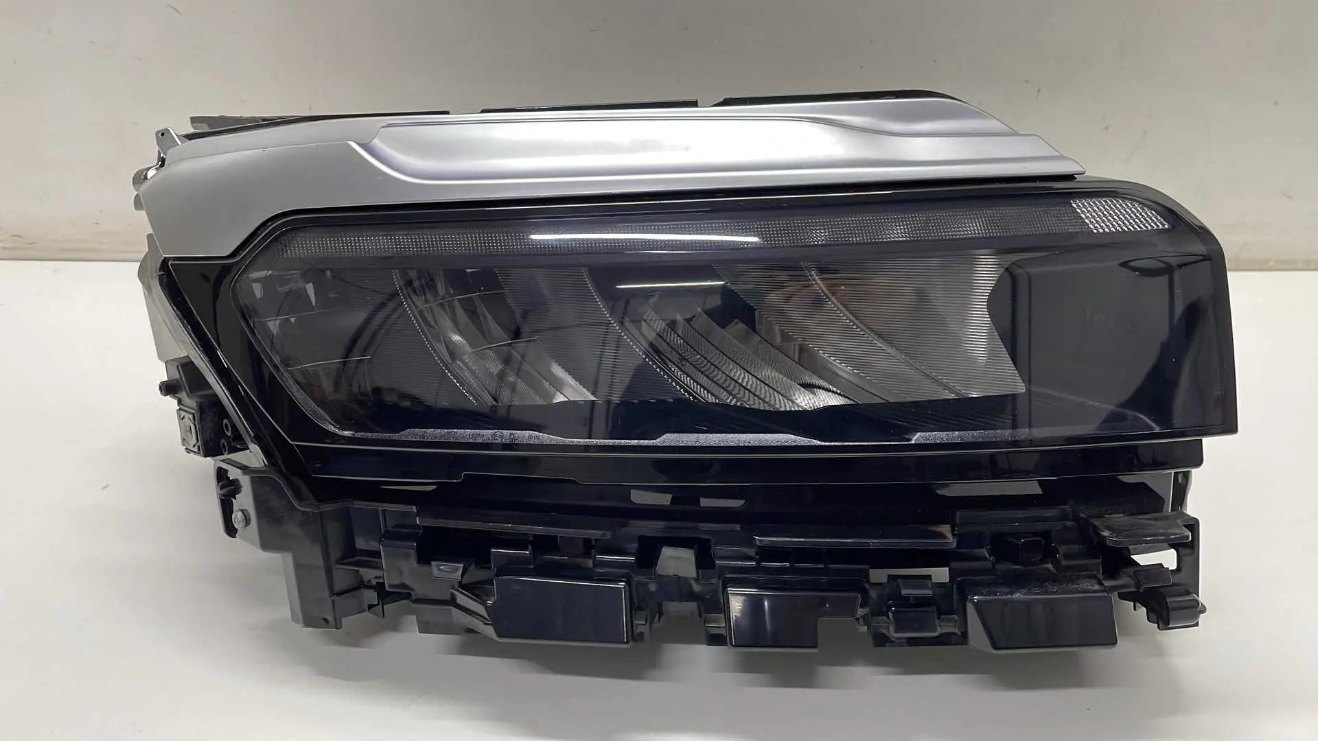 FAROL DIREITO JEEP COMMANDER 2022 2023 2024 ORIGINAL
