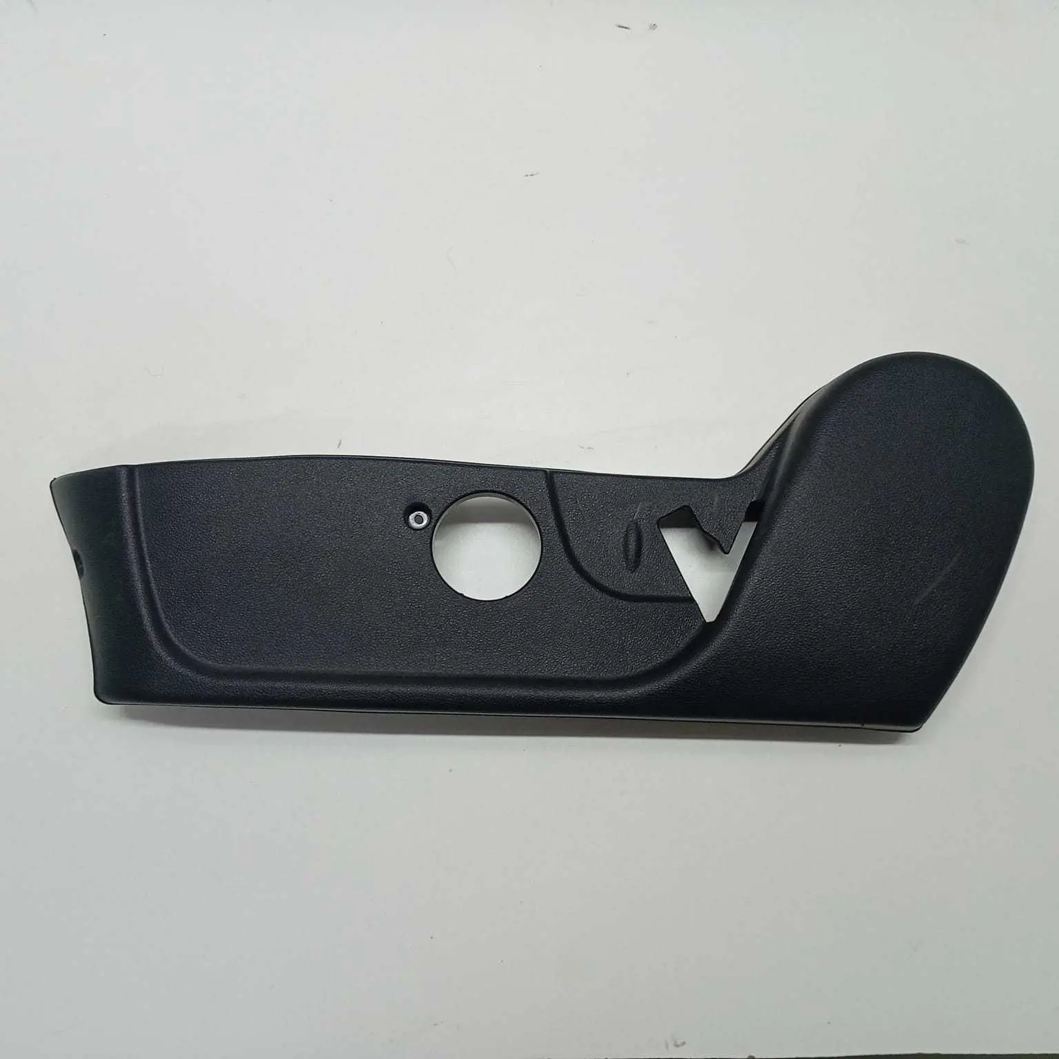 Moldura Lateral Esquerda Banco Motorista Cerato 2010 2011