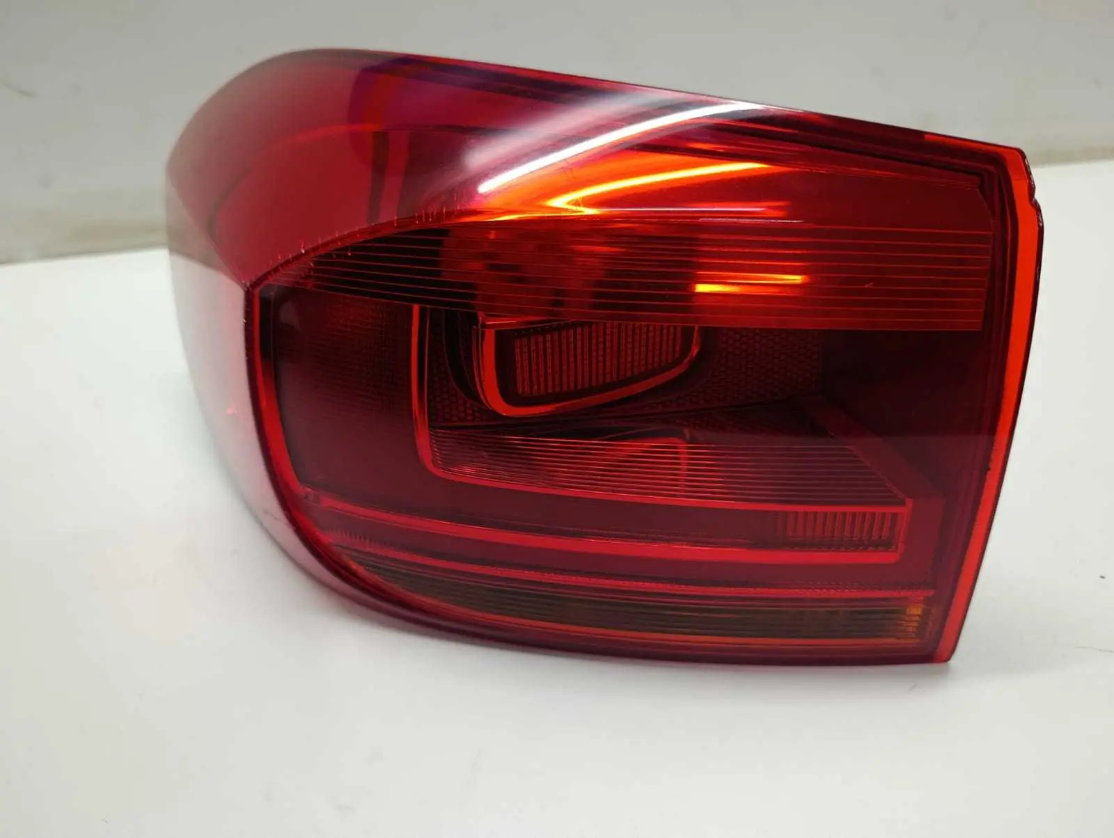 Lanterna Esquerda Vw Tiguan 2012 2013 2014 2015 2016 2017
