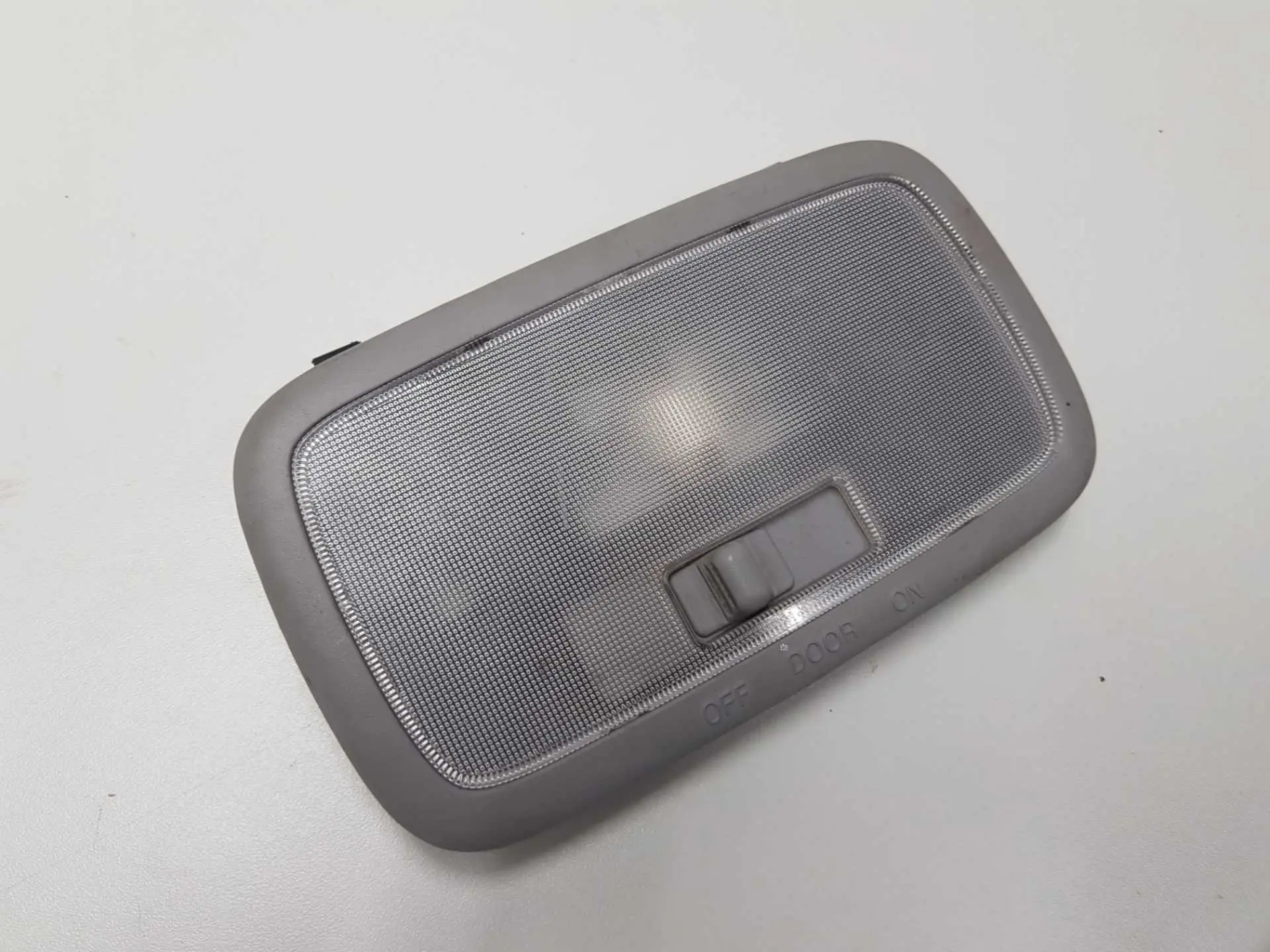 LUZ DE TETO CORTESIA HYUNDAI I30 2008 2009 2010 2011 2012
