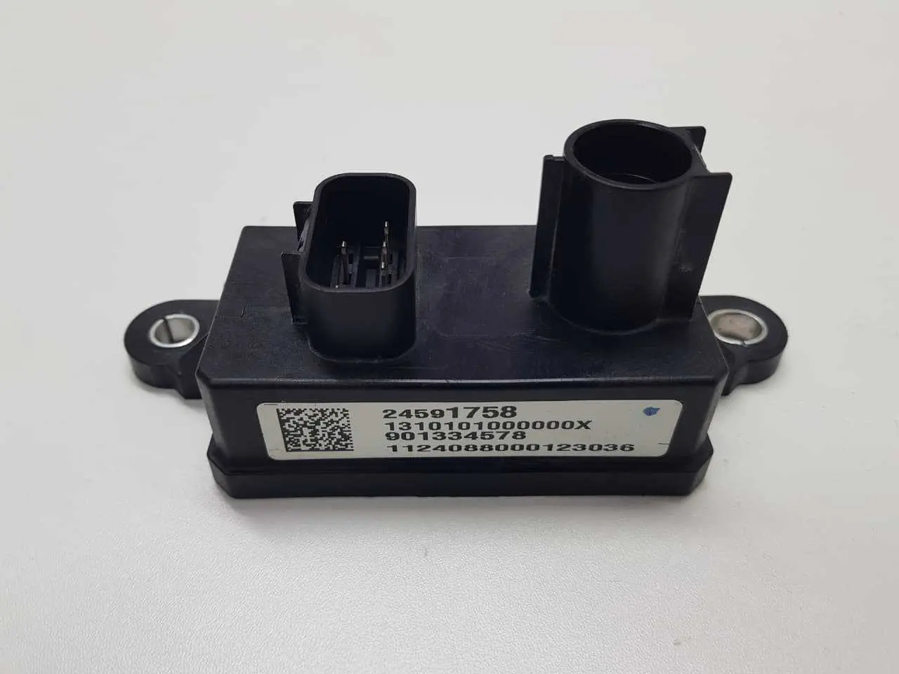 MODULO RELE SENSOR VENTUINHA TRACKER 2022 2023 2024 2025
