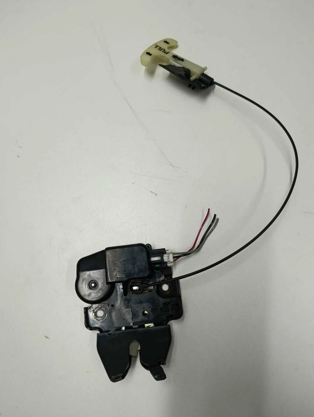 Fechadura Tampa Traseira Nissan Sentra 2016 2017 Original