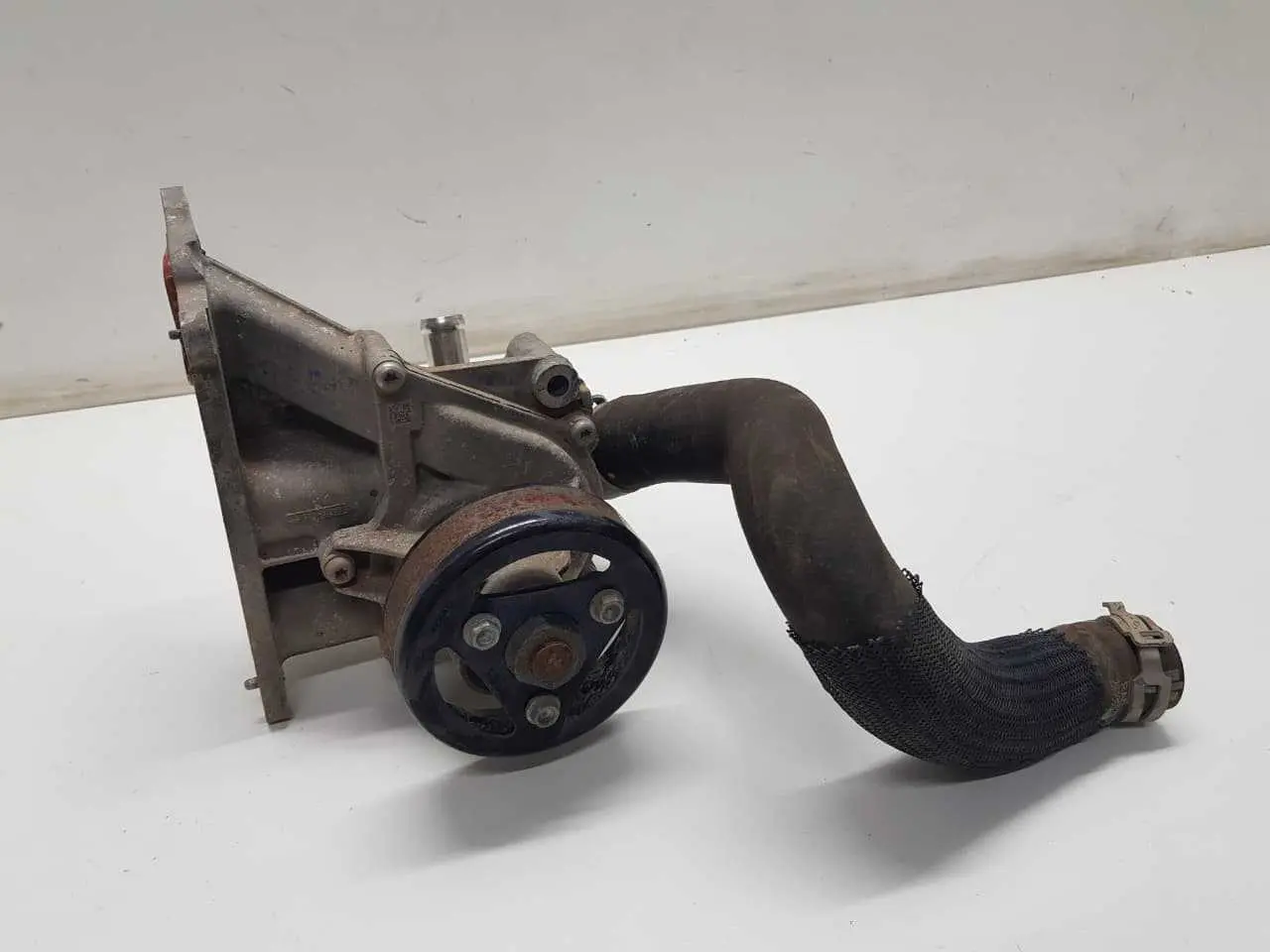 BOMBA DE AGUA TRACKER ONIX 1.0 TURBO 3CC 2021 A 2025