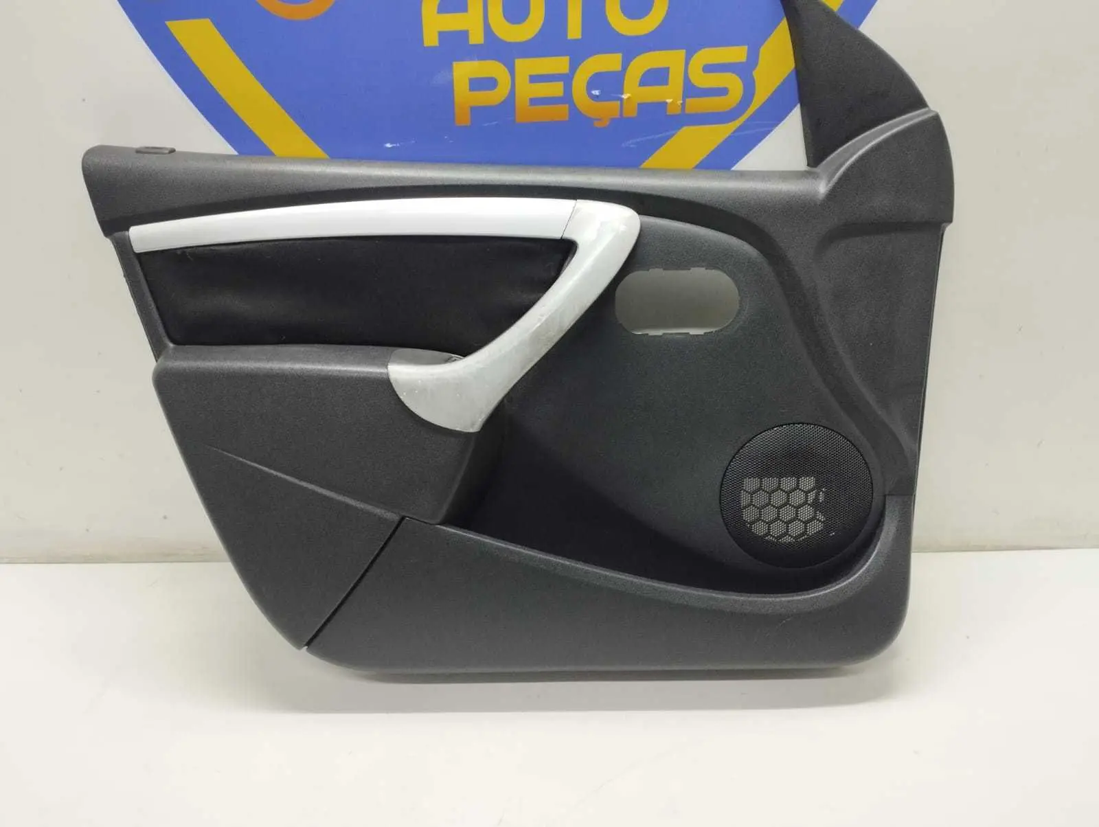 Forro Porta Dianteiro Esquerdo Renault Sandero 2009 a 2012
