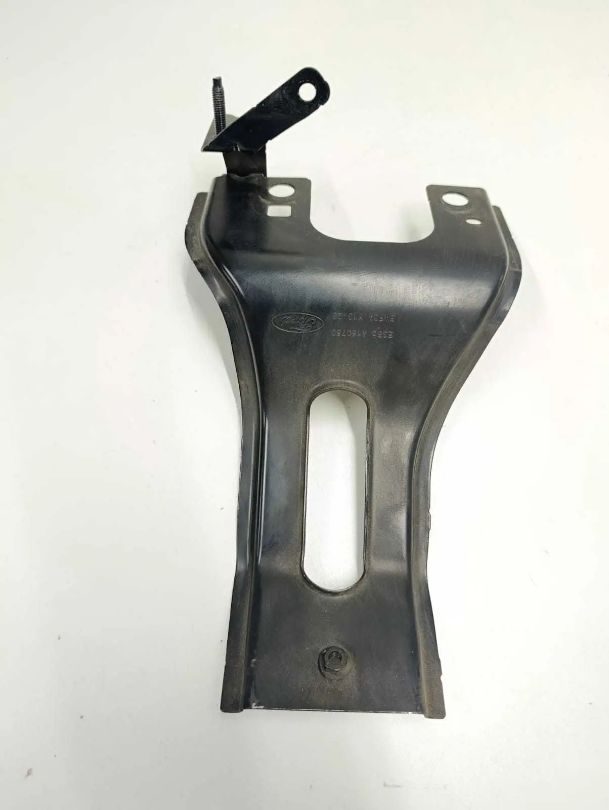 Suporte Fechadura Capô Ford Ka 2014 2015 2016 17 E3b5a16c750