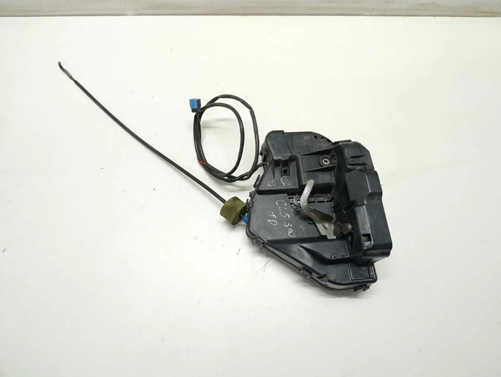 Fechadura Porta Traseira Direita Mercedes Cls500 2005 a 2009