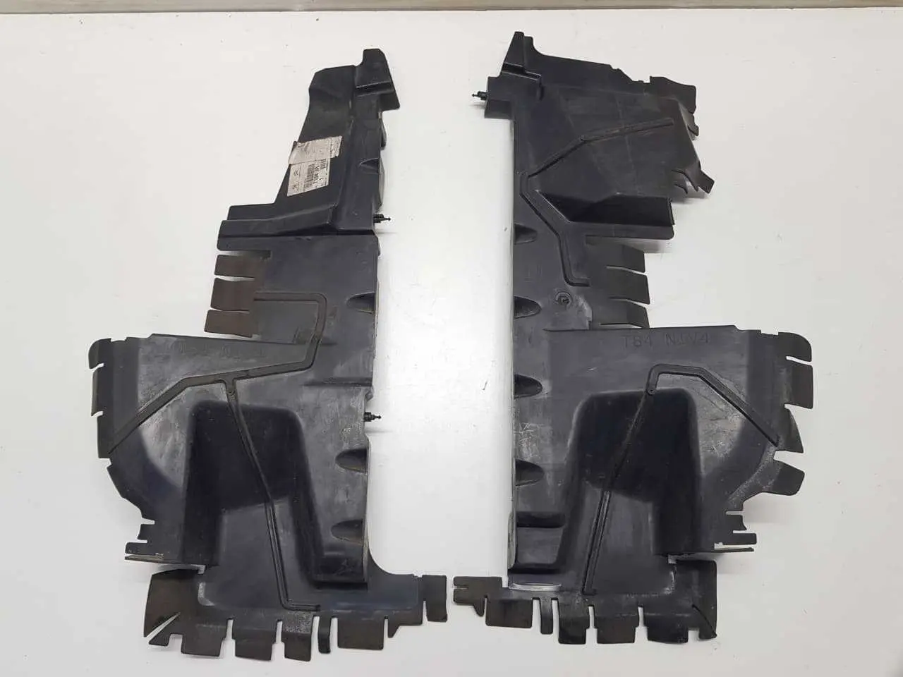 DEFLETOR RADIADOR PEUGEOT 3008 2012 A 2016