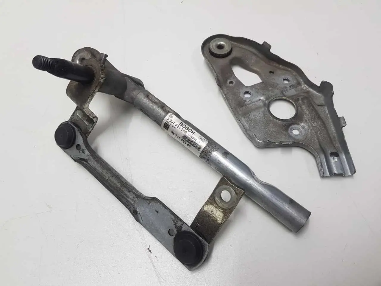 GALHADA LIMPADOR DIREITO PEUGEOT 3008 2011 A 2016
